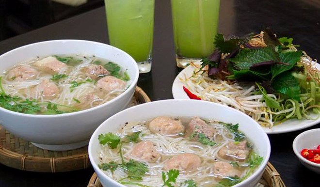 Bun moc To Nhu (meat ball vermicelli) - Ninh Binh