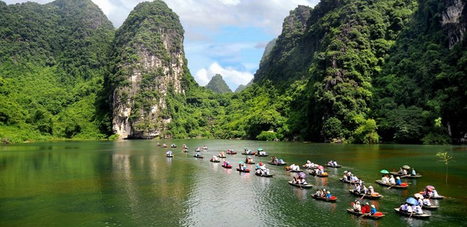 Ninh Binh boat rent