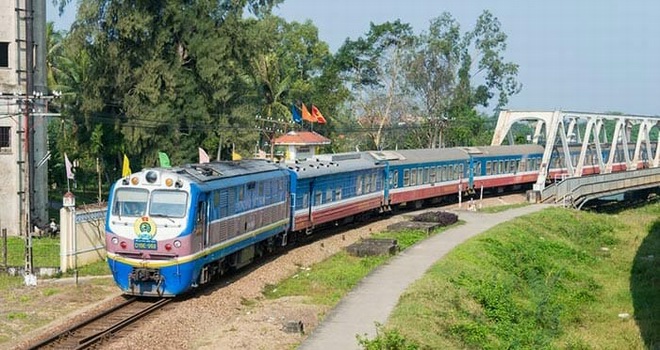 Train Hanoi to Ninh Binh