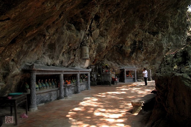 Thien Ton cave